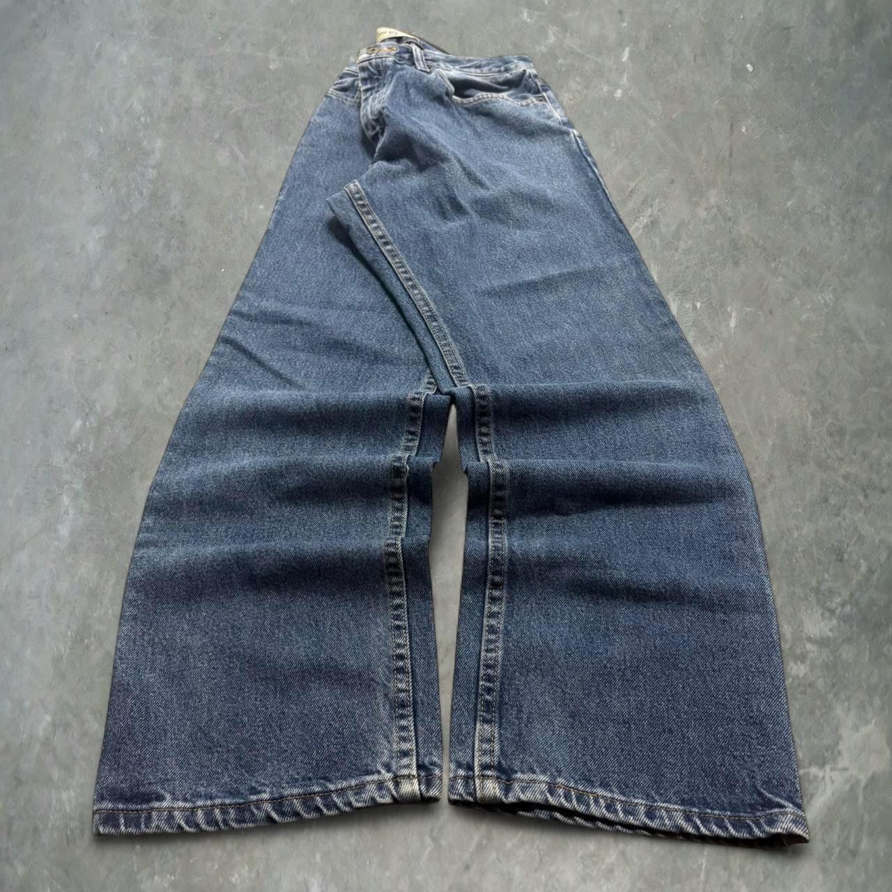 Vintage Crazy Vintage Y2K/2000s Baggy Grunge Streetwear Style Dark Wash Denim Jeans! Size US 33 - 1 Thumbnail