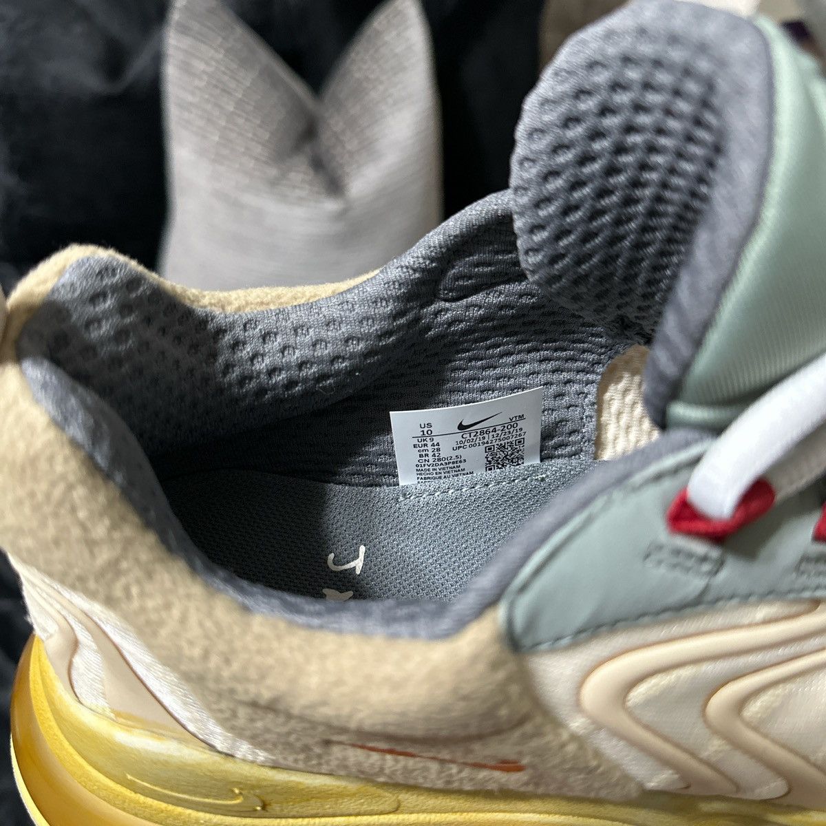 Nike × Travis Scott Travis Scott Cactus Trails Air Max 270 Size US 10 / EU 43 - 3 Thumbnail