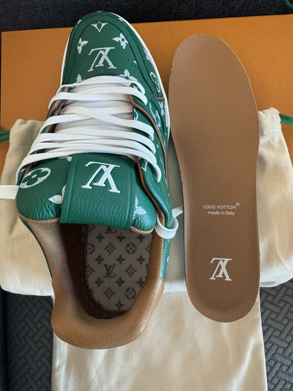 Louis Vuitton Louis Vuitton Men’s P9 Trainer Size US 7 / EU 40 - 6 Thumbnail