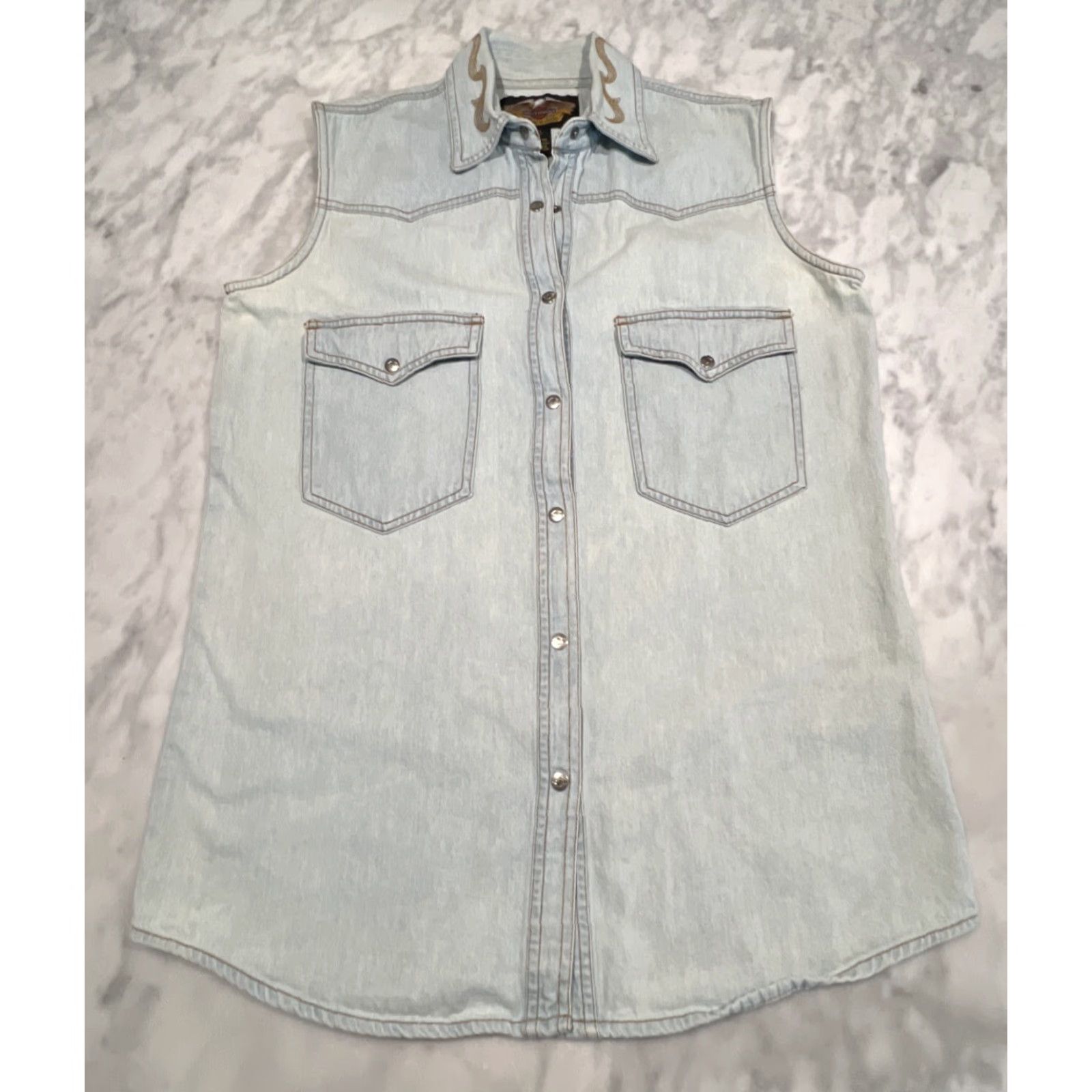 Harley Davidson Harley-Davidson Motorcycles Sleeveless Denim Shirt Womens Medium Snaps Nice Fade Size M / US 6-8 / IT 42-44 - 4 Thumbnail