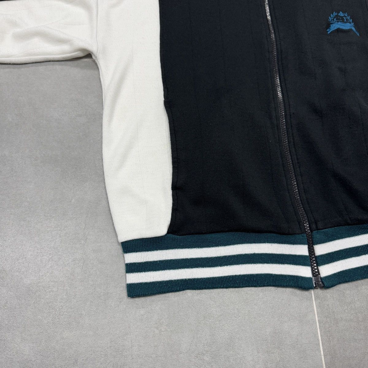 Christian Dior Monsieur × Vintage Vintage Christian Dior Monsieur Track Jacket Size M Size US M / EU 48-50 / 2 - 6 Thumbnail