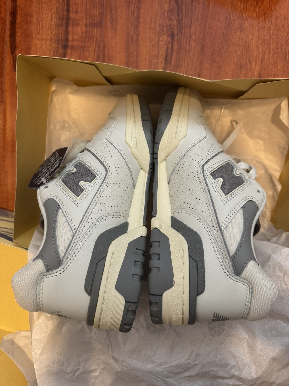 Aime Leon Dore × New Balance ALD x NB 550 WHITE/GREY LEATHER TRAINERS Size US 8.5 / EU 41-42 - 5 Thumbnail
