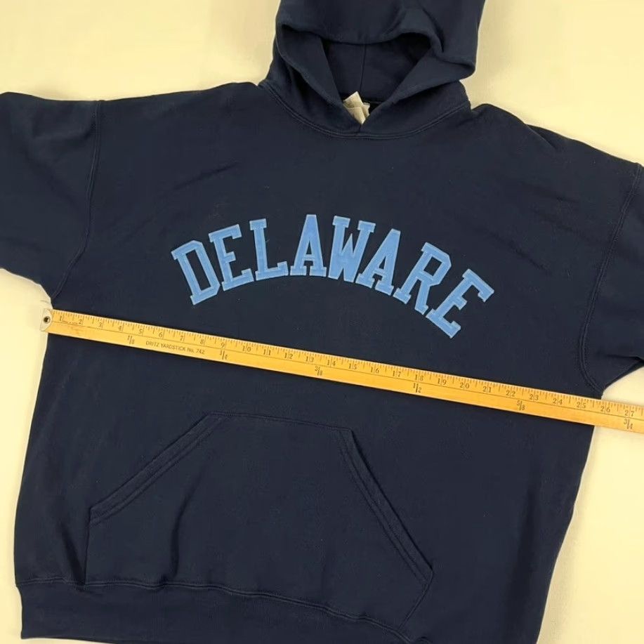 Vintage VINTAGE Handcuffs Hoodie Mens XL Blue University Blue Hens Pullover Hooded Pockets 90s University Sports Mens Size US XL / EU 56 / 4 - 6 Thumbnail