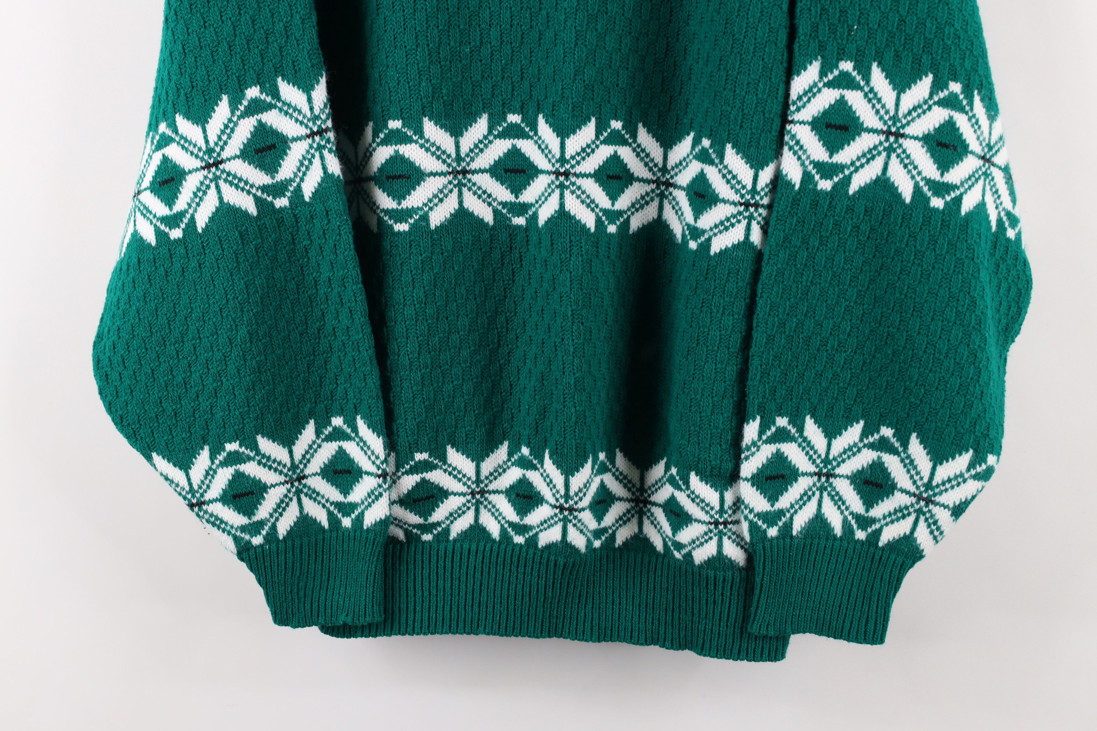 Vintage Vintage 90s Streetwear Christmas Knit Sweater Green USA Size L / US 10 / IT 46 - 3 Thumbnail