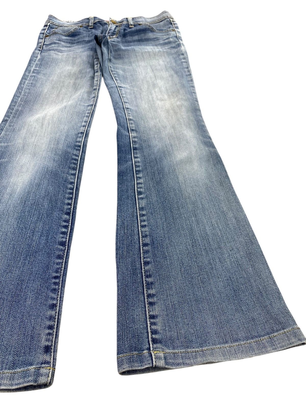 Uniqlo Uniqlo Style Up Faded Wash Style Flare Jeans Size US 28 / EU 44 - 8 Thumbnail