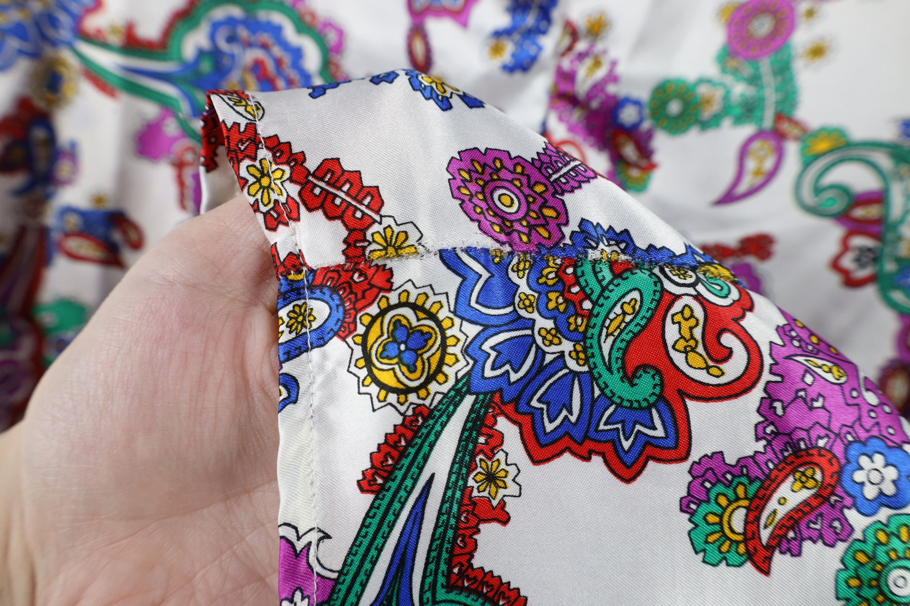 Vintage Vintage 90s Streetwear Rainbow Paisley Silky Polyester Shirt Size XXL / US 16-18 / IT 52-54 - 8 Thumbnail