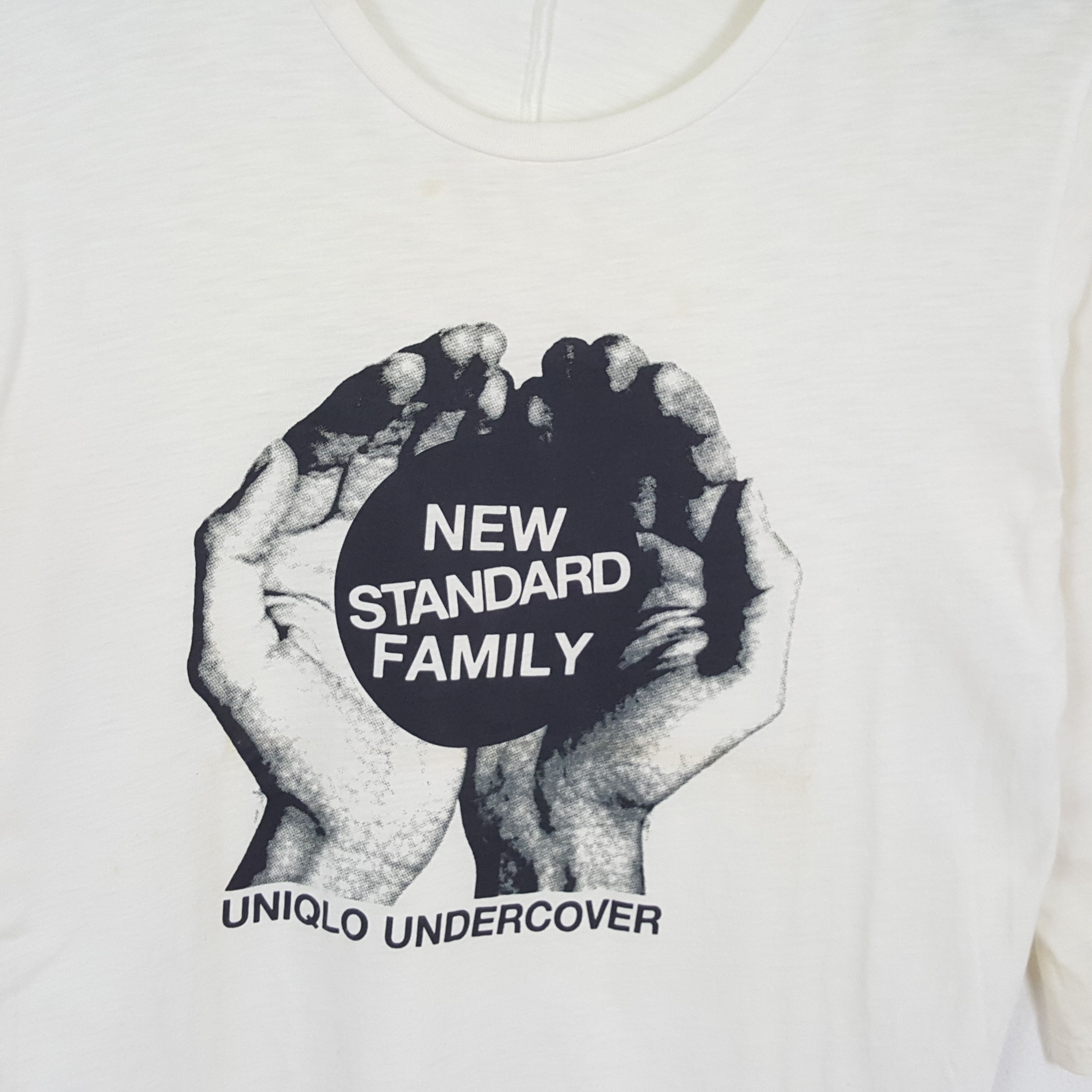 Undercover × Uniqlo UNIQLO UNDERCOVER Japanese Brand Center Design Tshirt Size US L / EU 52-54 / 3 - 2 Thumbnail