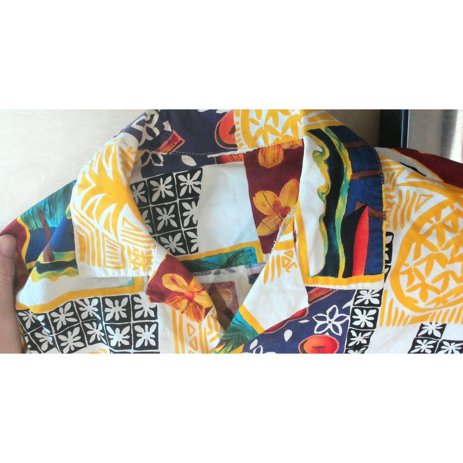Vintage VTG 90s Mens Hawaiian Shirt M/L Patchwork Pineapple Ukulele Size US L / EU 52-54 / 3 - 3 Thumbnail
