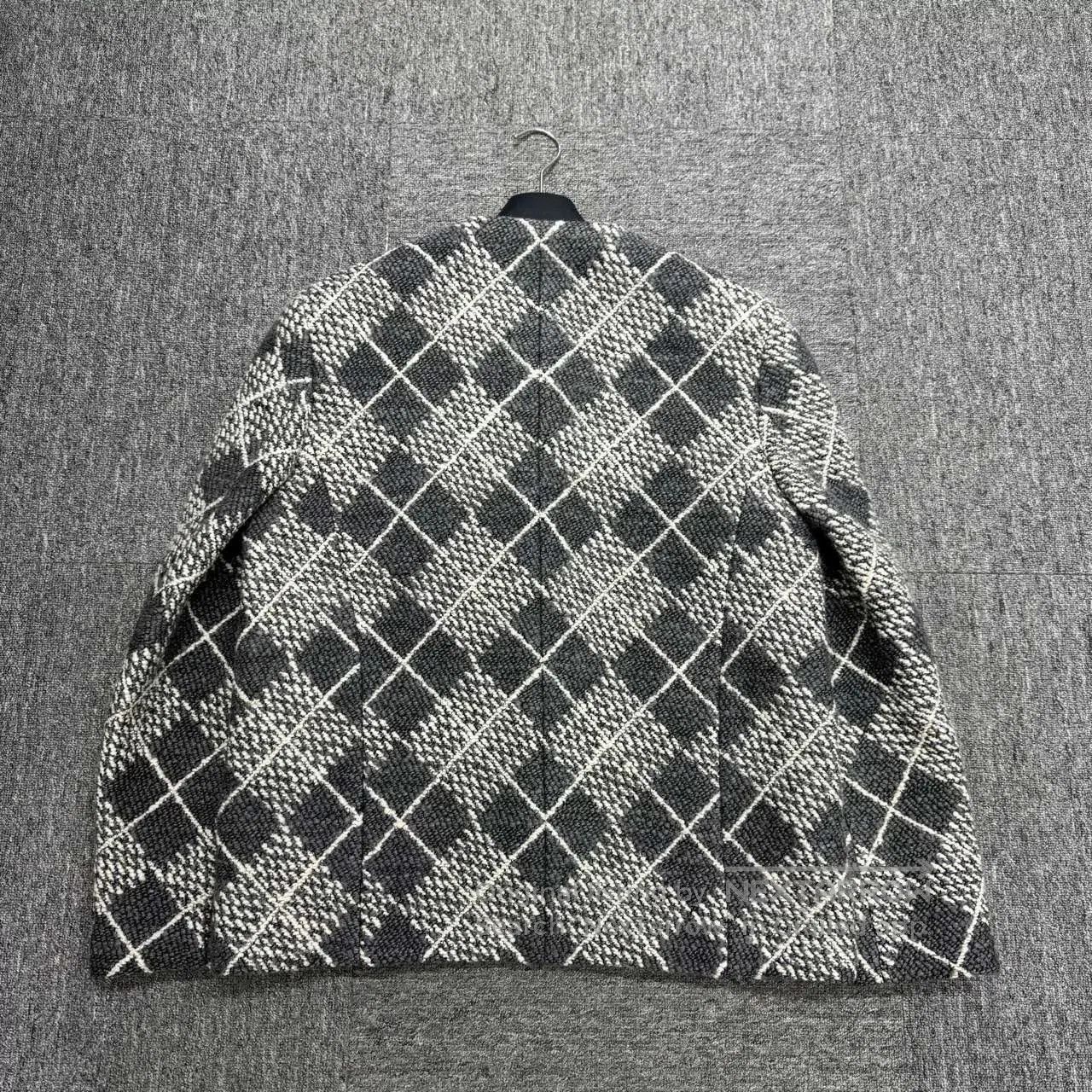 Louis Vuitton louis vuitton diamond pattern wool jacket. Size US L / EU 52-54 / 3 - 2 Thumbnail
