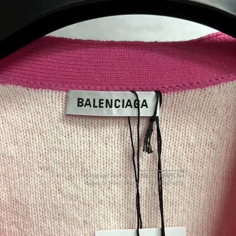 Balenciaga Balenciaga Pink Letter Print Wool Sweater. Size US XS / EU 42 / 0 - 4 Thumbnail