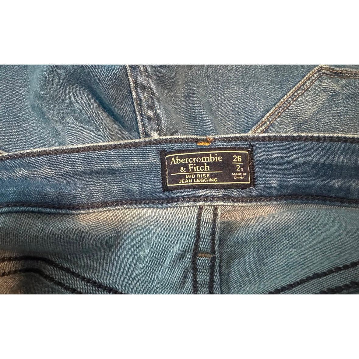 Abercrombie & Fitch Abercrombie and Fitch Mid Rise Jean Legging size 2 Size 26" / US 2 / IT 38 - 3 Thumbnail