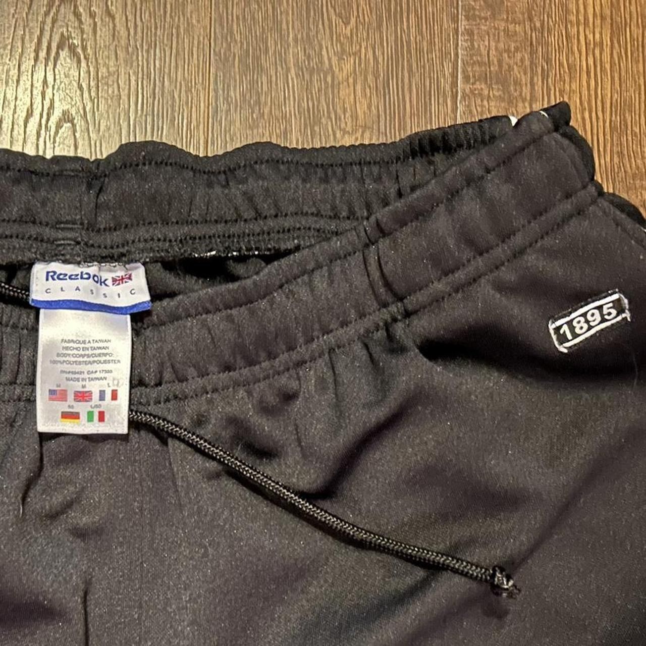 Reebok × Vintage Reebok Classics Vintage Sweatpants\Joggers Size US 33 - 1 Thumbnail