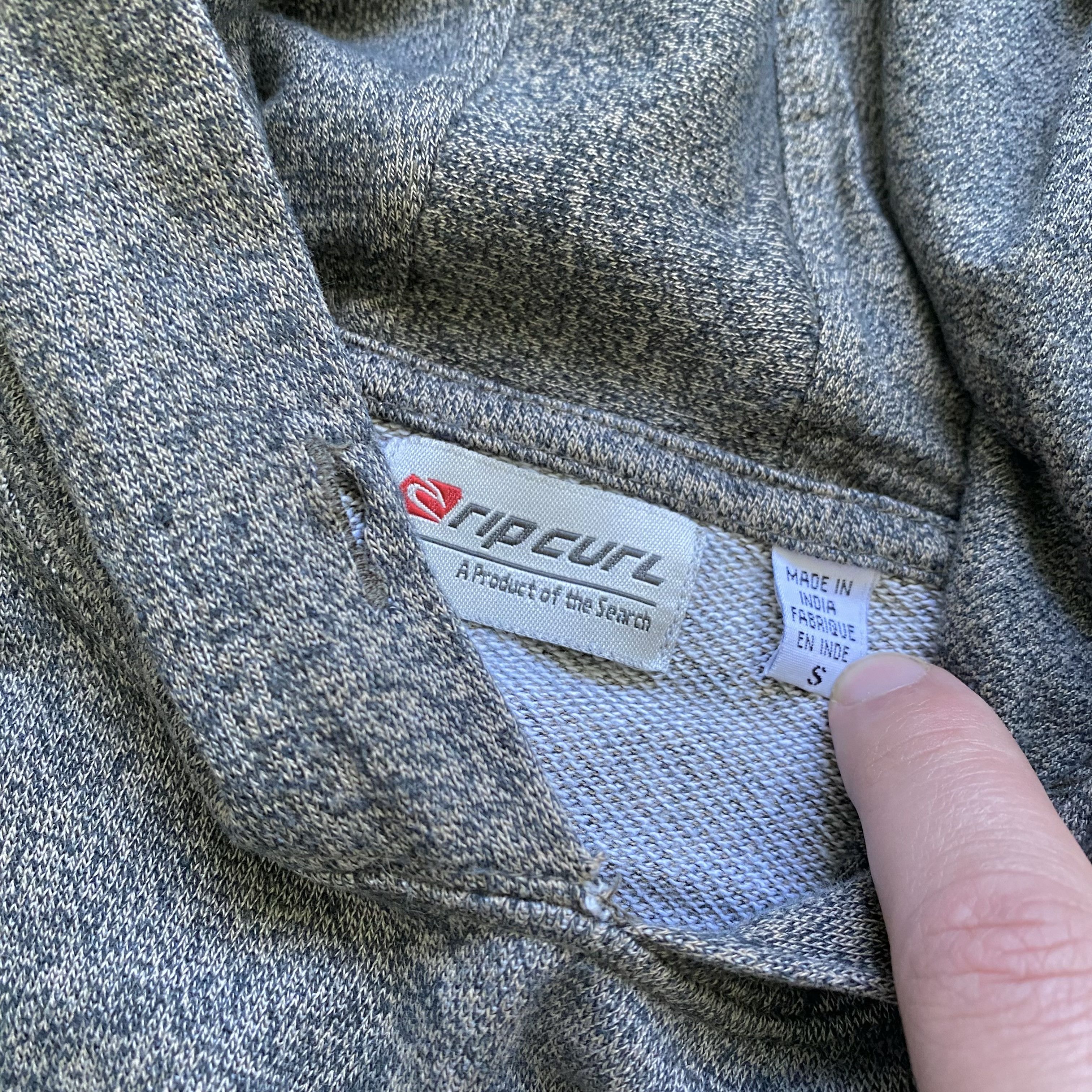 Rip Curl 🏄🏼‍♂️ Vintage Rip Curl hoodie Y2K surf style Distressed Size US S / EU 44-46 / 1 - 6 Thumbnail