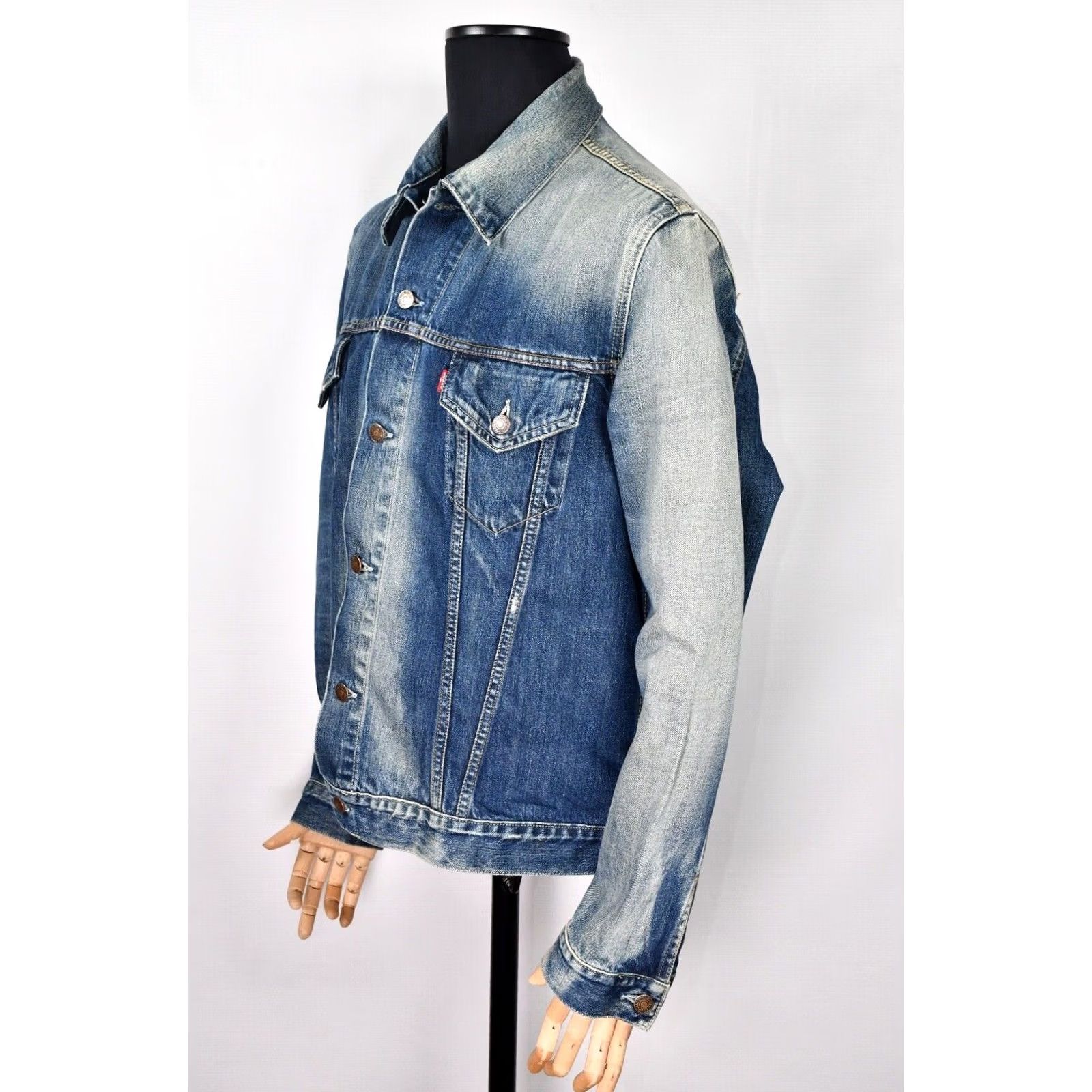 Levi's Levi's 70500 Denim Jacket XL Men’s Trucker 90s Vintage Style Blue Casual Regular Fit Shirt Size US XL / EU 56 / 4 - 3 Thumbnail