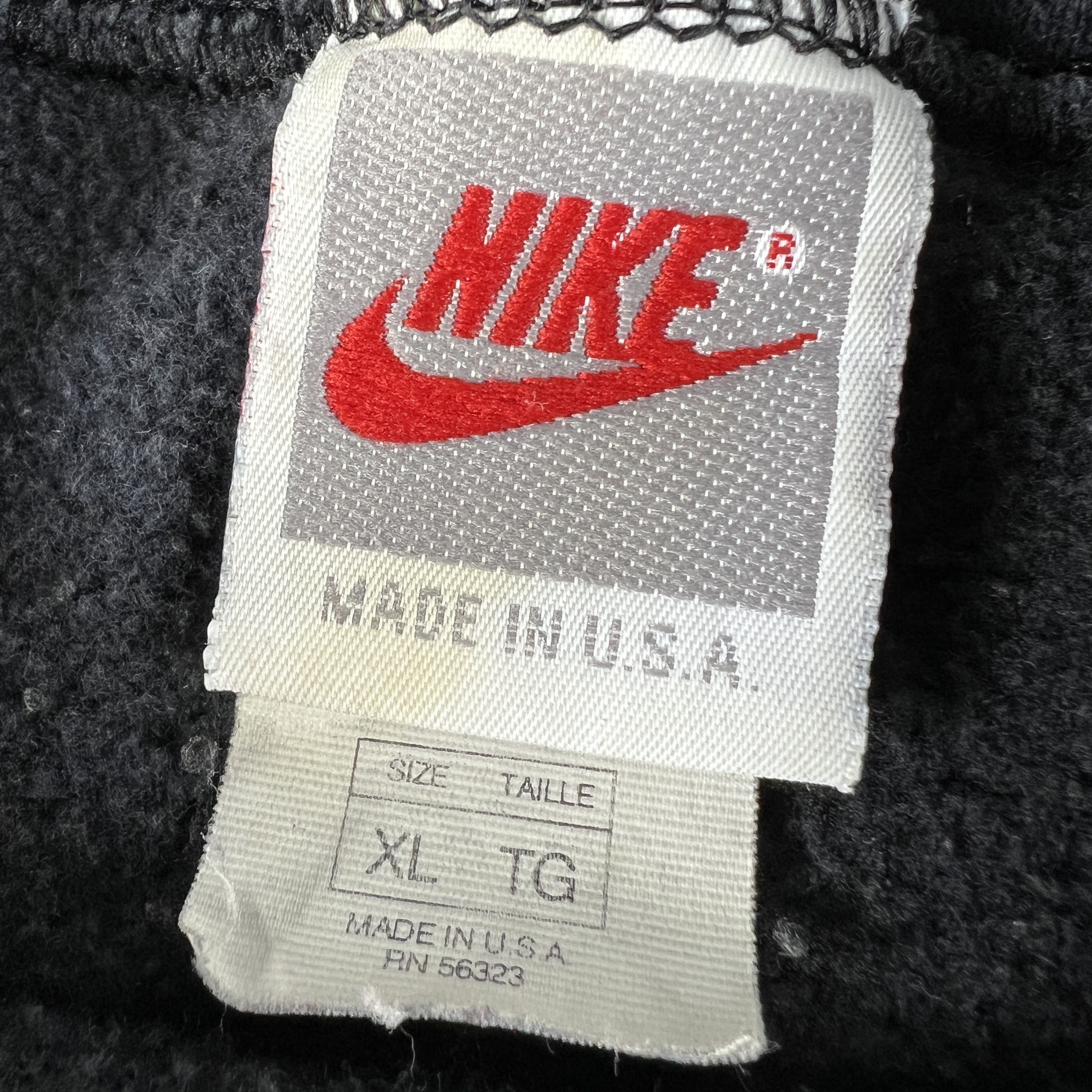 Nike × Vintage VTG 90s Nike Sweatshirt Boxy Oversized Thrashed Crewneck Size US XL / EU 56 / 4 - 10 Thumbnail