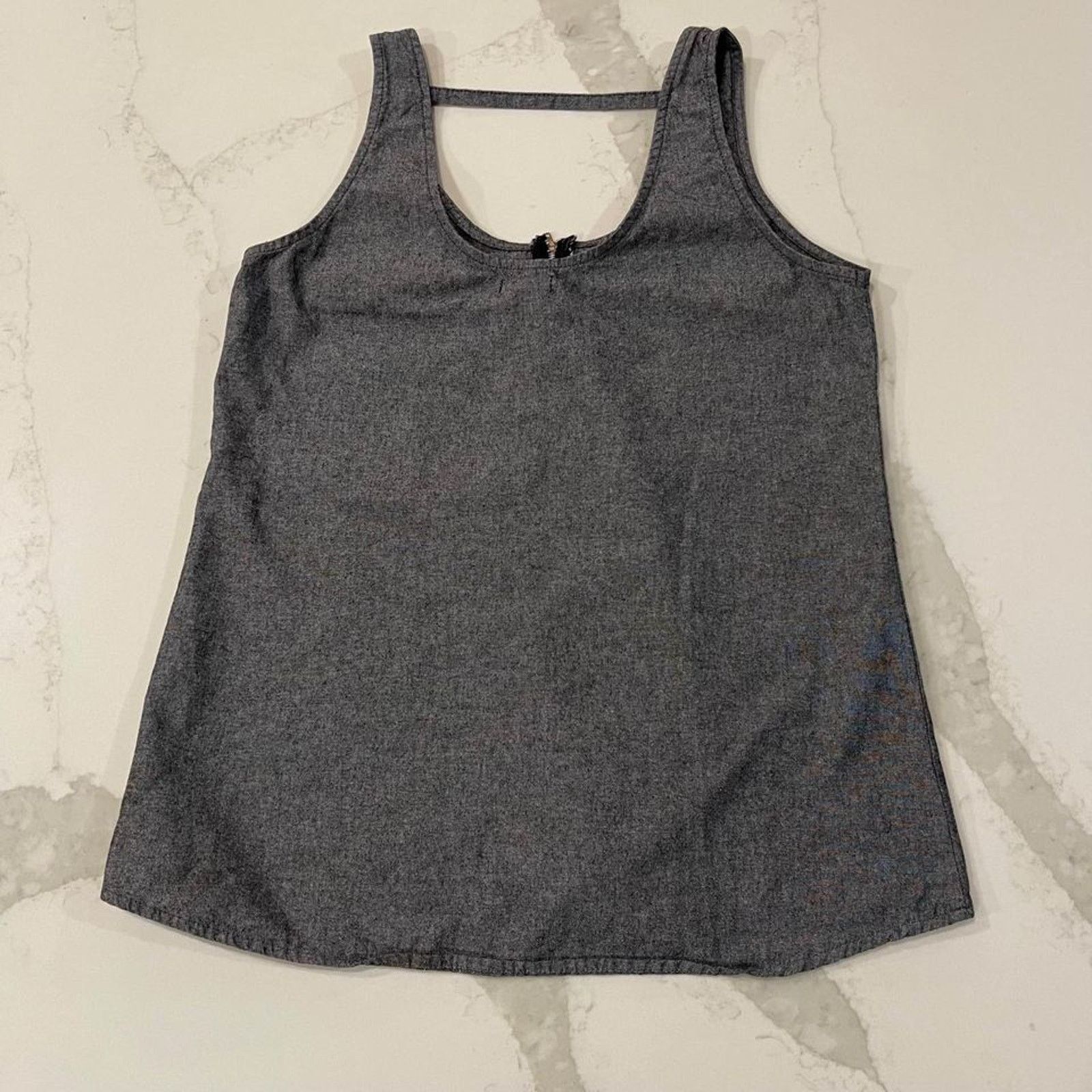 New Look New Look Gray Sleeveless Blouse Silver Accents Womens Medium Size M / US 6-8 / IT 42-44 - 3 Thumbnail