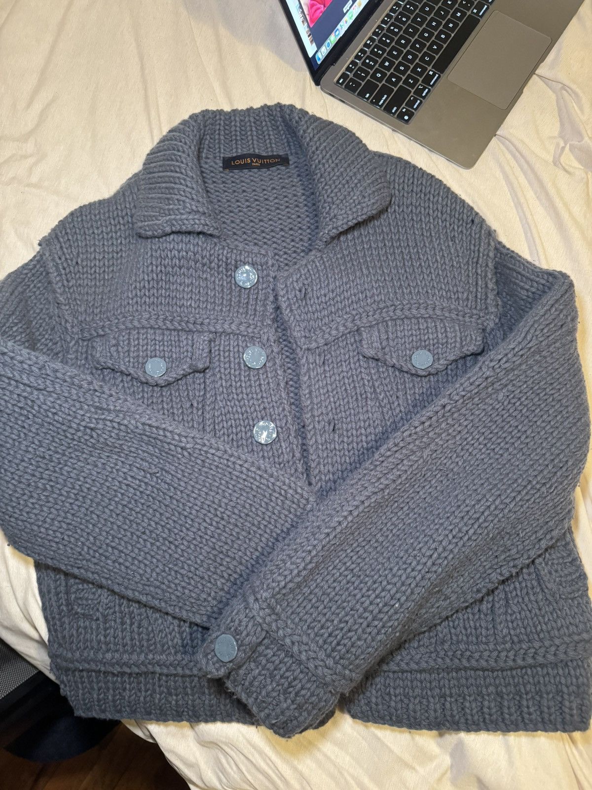 Louis Vuitton Louis Vuitton SS20 Chunky Buttoned Knit Jacket Size XS/S Size US XS / EU 42 / 0 - 1 Thumbnail
