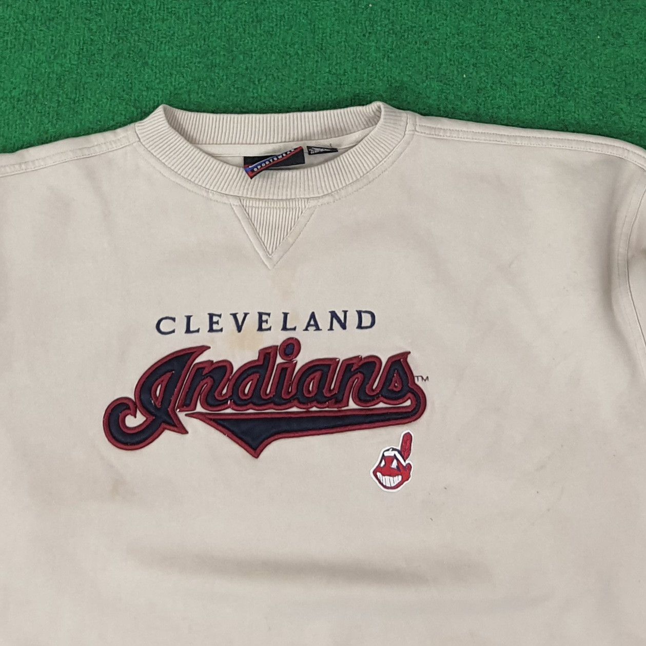 Vintage Vintage Cleveland Indians MLB Sweatshirt C257N26 Size US XXL / EU 58 / 5 - 2 Thumbnail