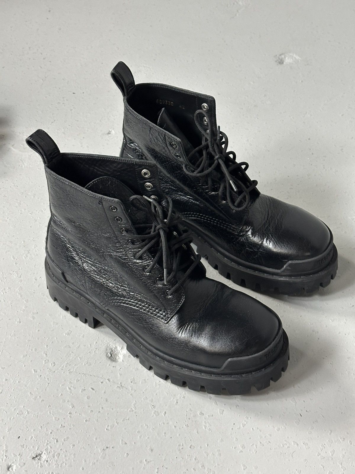Balenciaga Balenciaga Strike Boot Ankle (wrinkled) Size US 9 / EU 42 - 3 Thumbnail