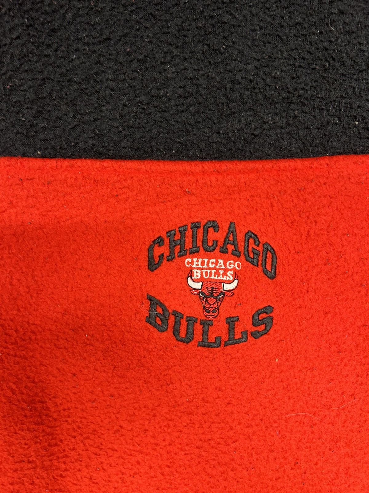 NBA × Vintage Crazy Vintage 90s Essential Chicago Bulls Fleece Sweatshirt Size US XL / EU 56 / 4 - 2 Thumbnail
