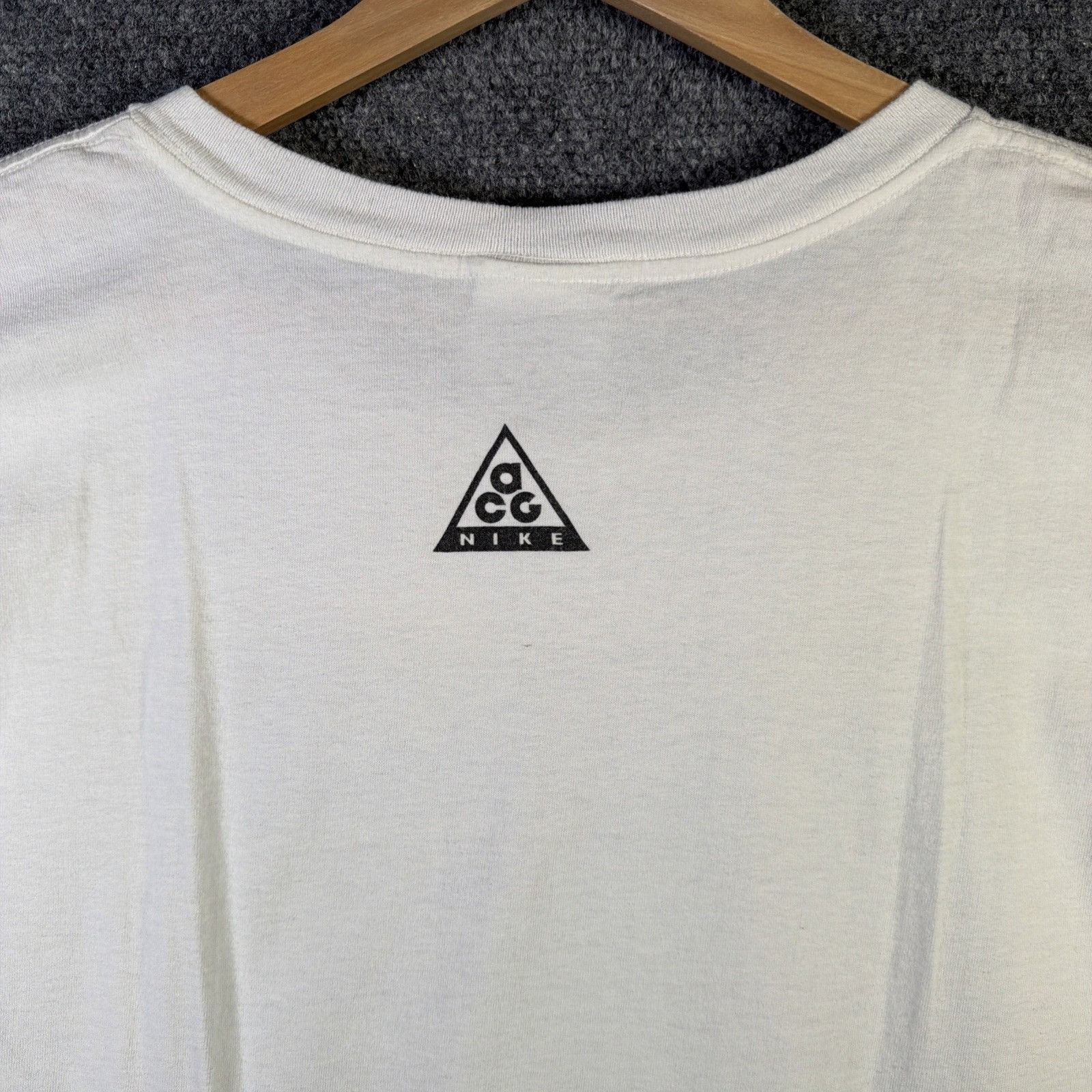 Nike ACG Vintage Nike ACG Shirt Mens Large White 90s Baseman Cartoon Size US L / EU 52-54 / 3 - 8 Thumbnail