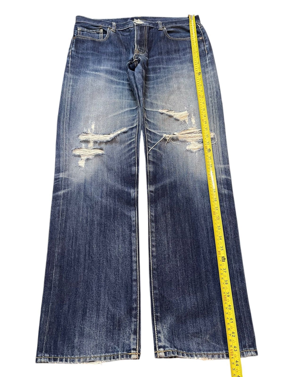 Uniqlo Vintage Japanese Uniqlo Blue Faded Wash Distressed Jeans Size US 36 / EU 52 - 12 Thumbnail