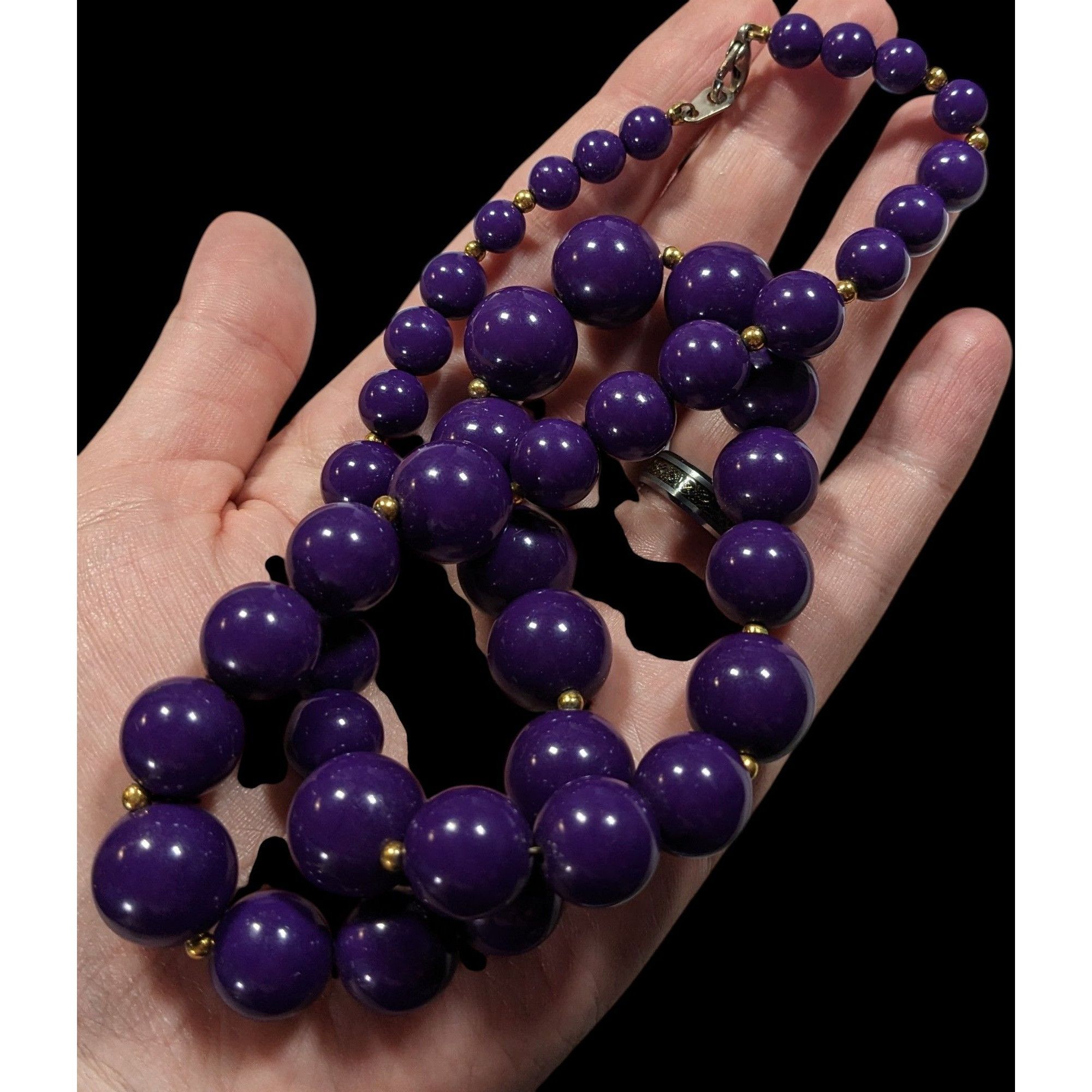 Other Retro Purple Graduated Bead Necklace With Gold Tone Accents Size ONE SIZE - 3 Thumbnail