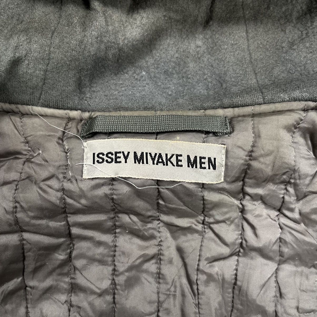 Issey Miyake Issey Miyake men gasmask jacket Size US L / EU 52-54 / 3 - 15 Thumbnail