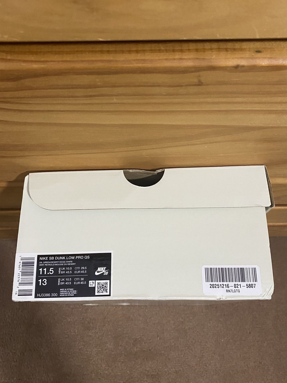 Nike SB Nike SB Dunk Low x Alexis Sablone Chameleon Size 11.5 Size US 11.5 / EU 44-45 - 10 Thumbnail