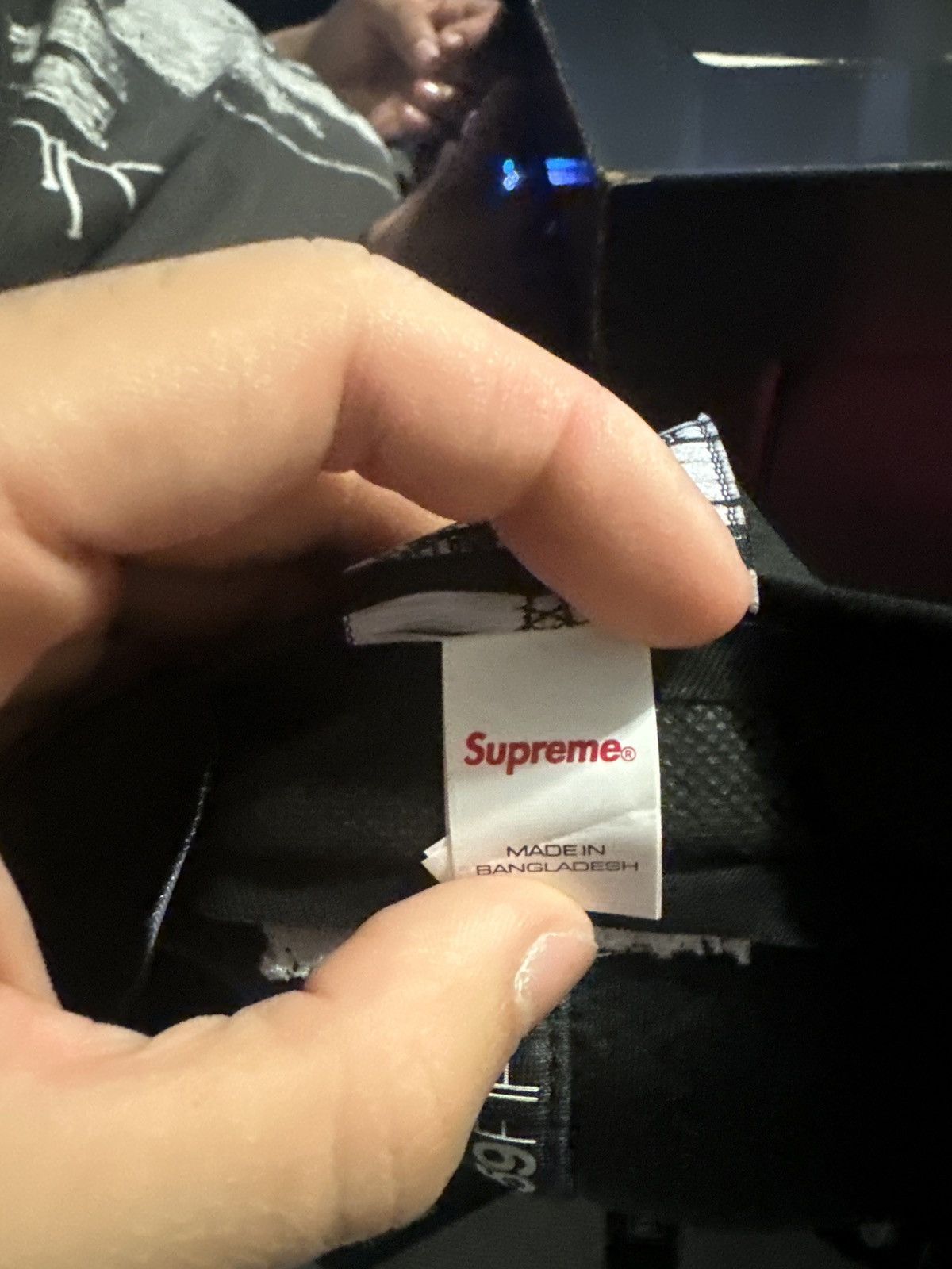 New Era × Supreme Supreme Velor Hat Size ONE SIZE - 4 Thumbnail