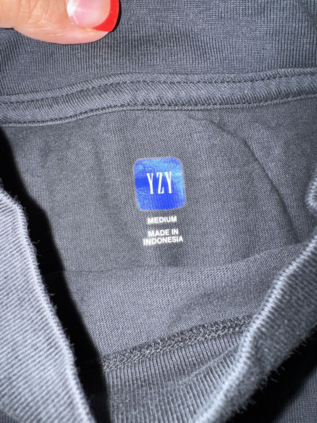Balenciaga × Gap × Yeezy YZY x GAP 3/4 sleeve tee Size US M / EU 48-50 / 2 - 5 Thumbnail
