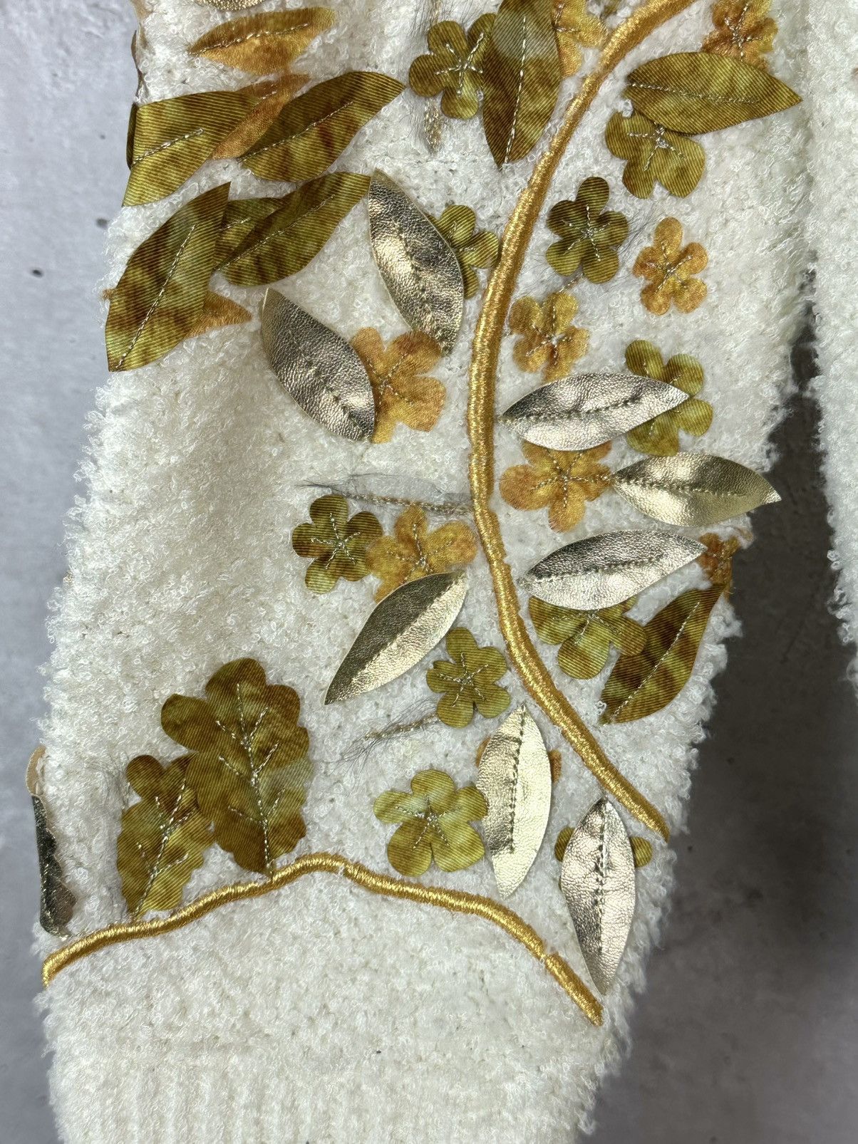 Other Vintage Chanel Viscose Decorated Leaves Long Sleeve Sweater Size L / US 10 / IT 46 - 10 Thumbnail