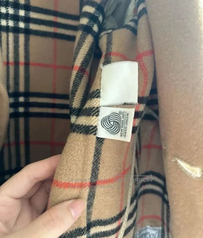 Burberry Burberry Beige Wool Mid-Length Women's Coat. Size M / US 6-8 / IT 42-44 - 3 Thumbnail
