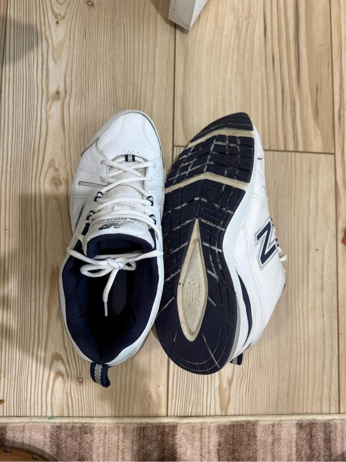New Balance New Balance Men's White and Navy Athletic Sneakers Size US 13 / EU 46 - 3 Thumbnail