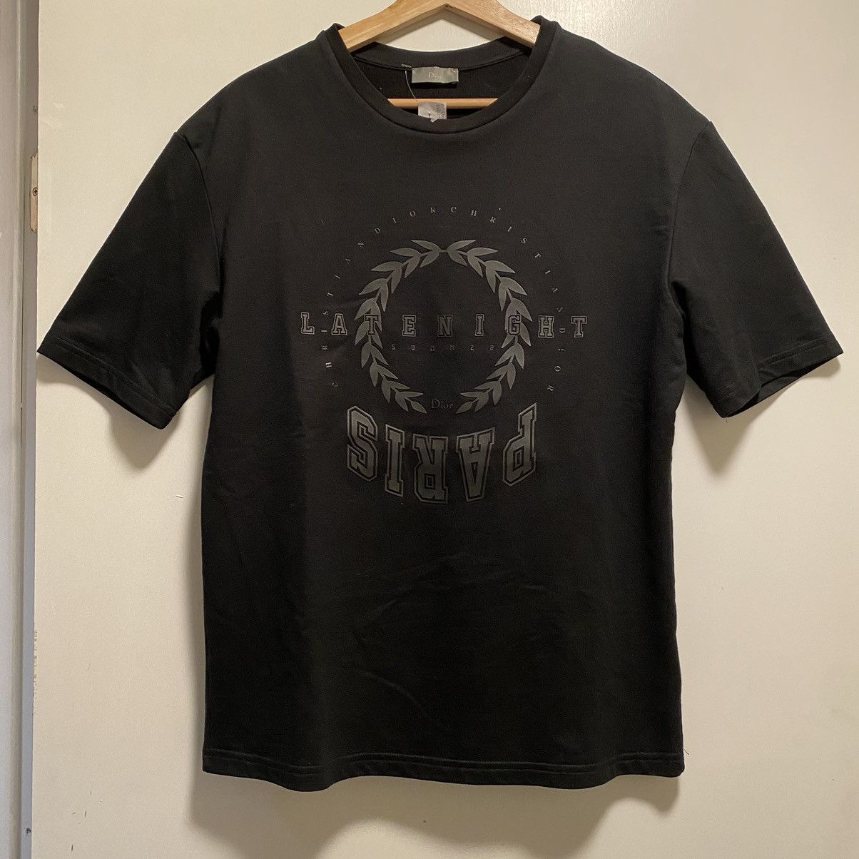 Dior LATENIGHT PARIS Tシャツ Dior Dior Late Night Paris Tee Black | Grailed