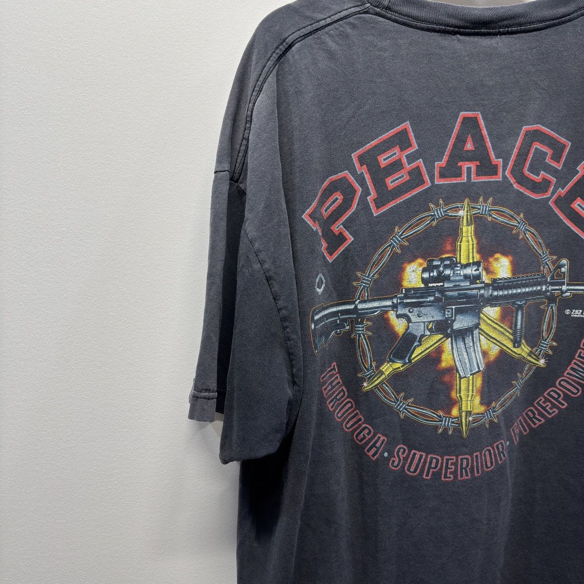 Vintage 90s Assault Rifle Gun Peace Shirt Faded ERD Grunge Chrome Size US XXL / EU 58 / 5 - 6 Thumbnail