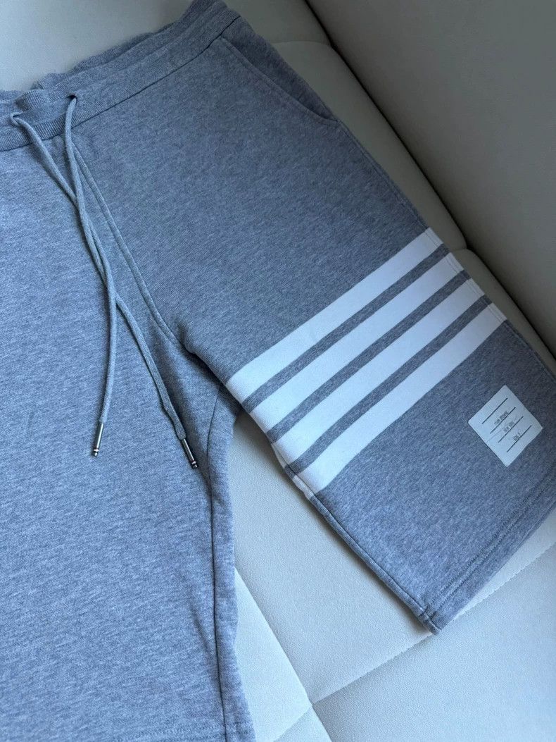 Thom Browne Thom Browne size 2 shorts Size US 40 / EU 56 - 2 Thumbnail