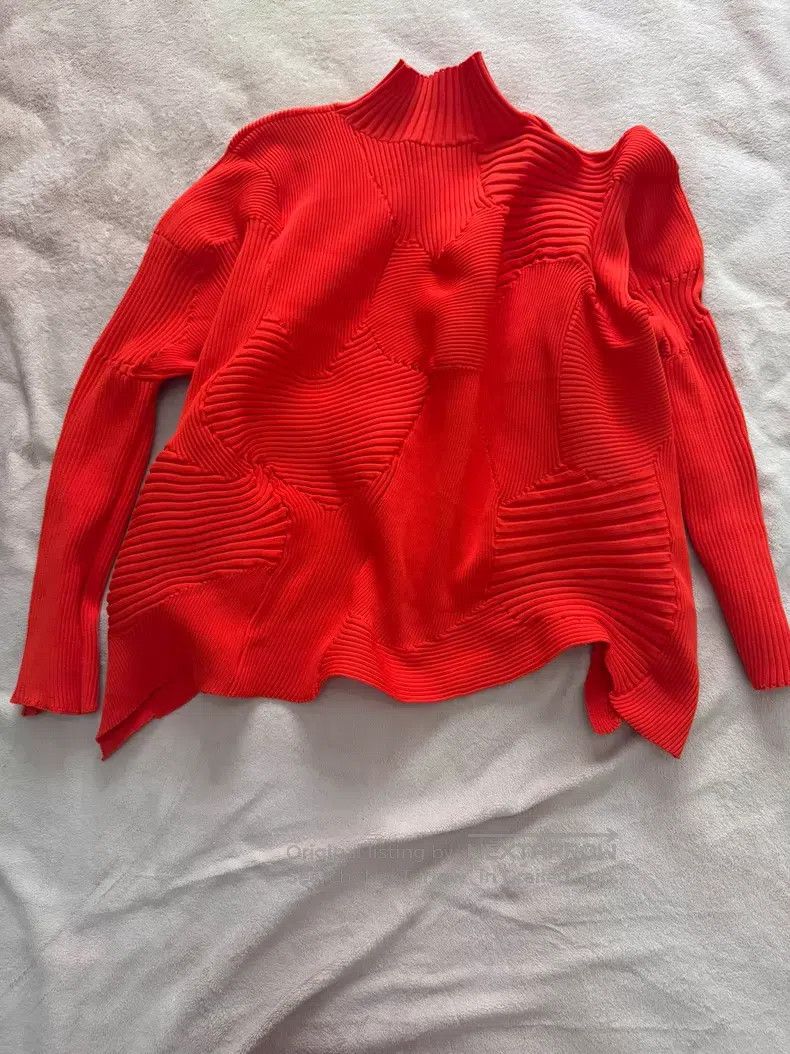 Issey Miyake Issey Miyake Red knitted bud top Size M / US 6-8 / IT 42-44 - 2 Thumbnail