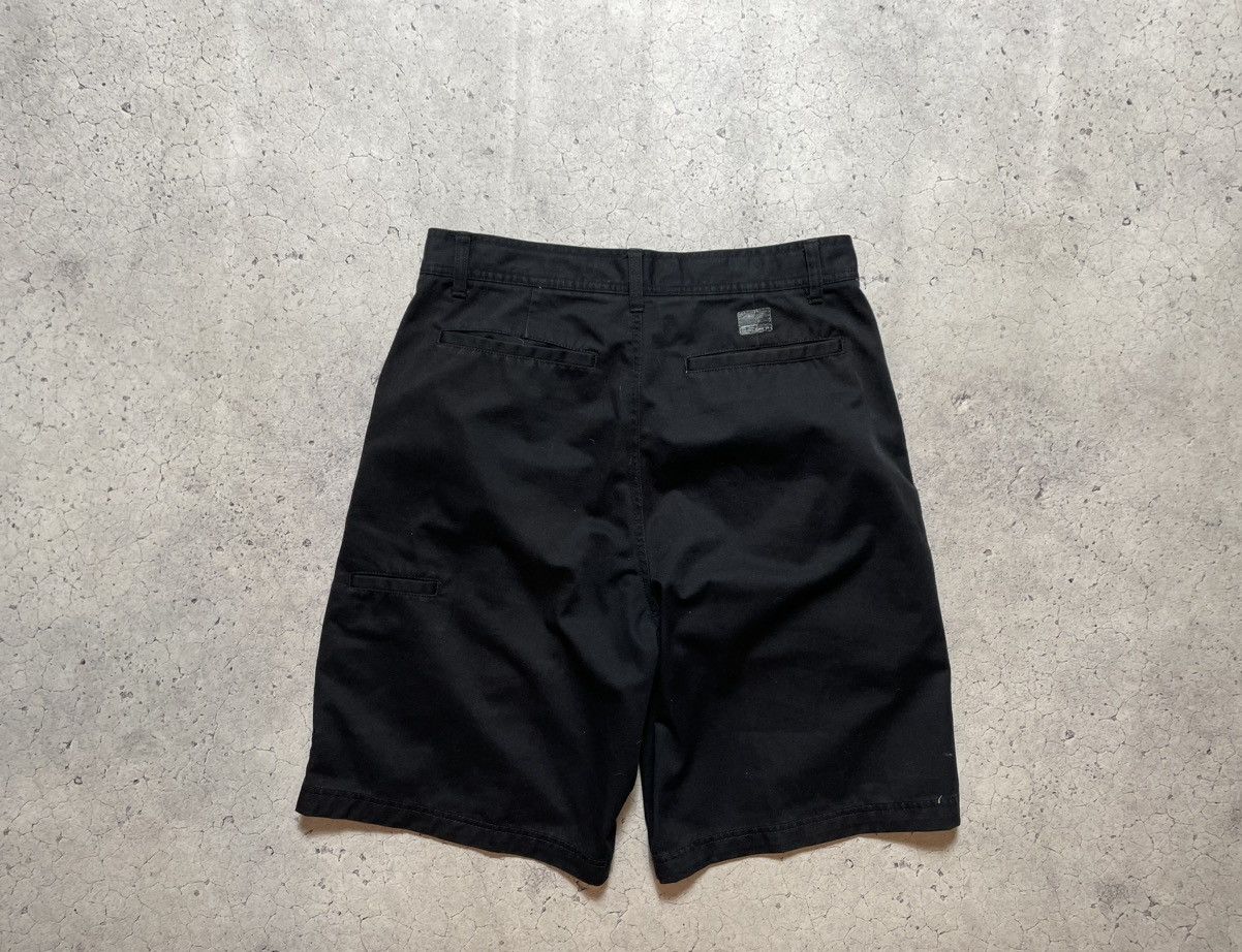 Oakley × Vintage Vintage Black Oakley Rare Y2K Shorts Size US 34 / EU 50 - 2 Thumbnail