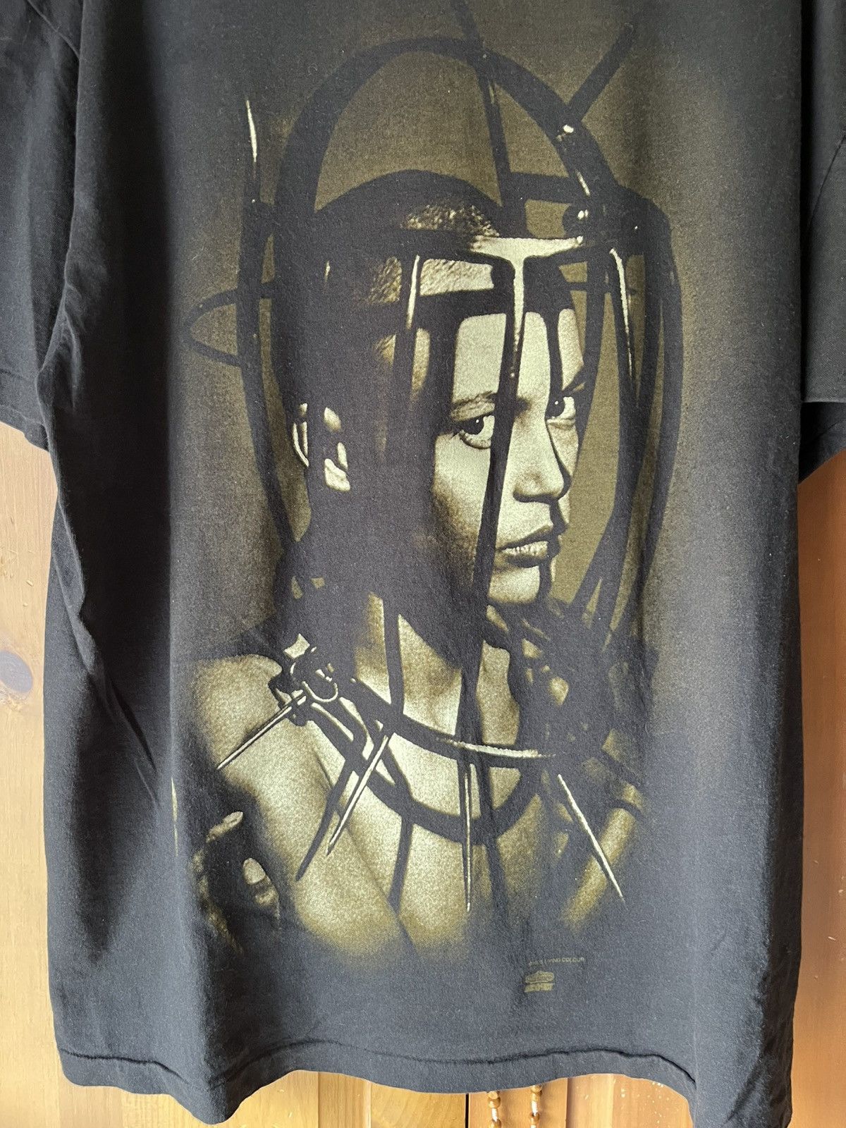 Vintage Vintage living colour tee Size US XL / EU 56 / 4 - 2 Thumbnail