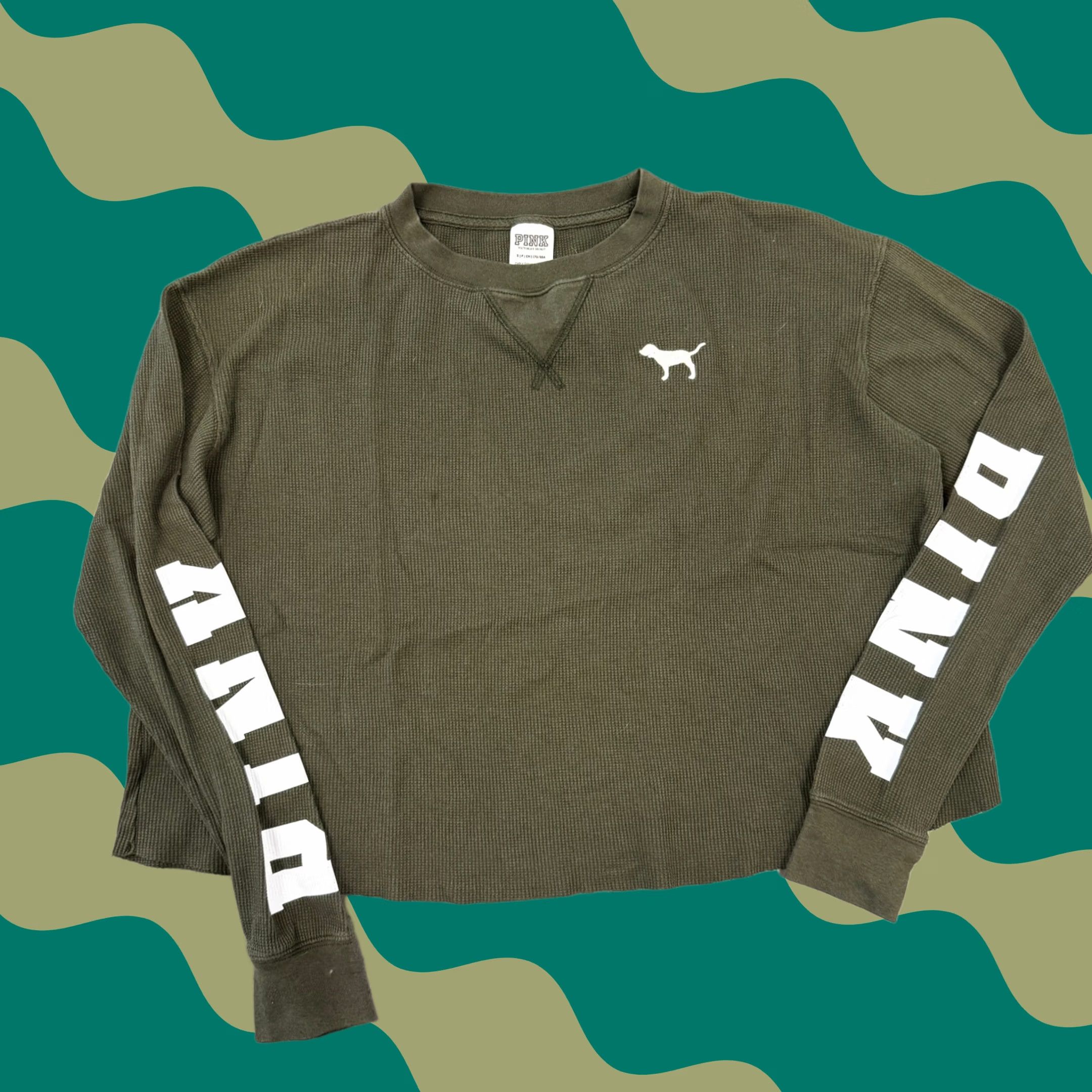 Vintage VINTAGE Victoria's Secret PINK Olive Green Waffle Knit Cropped T-Shirt S Women's Short Sleeve Crew Neck Cropped Sizing: Regular/Small Size S / US 4 / IT 40 - 1 Thumbnail