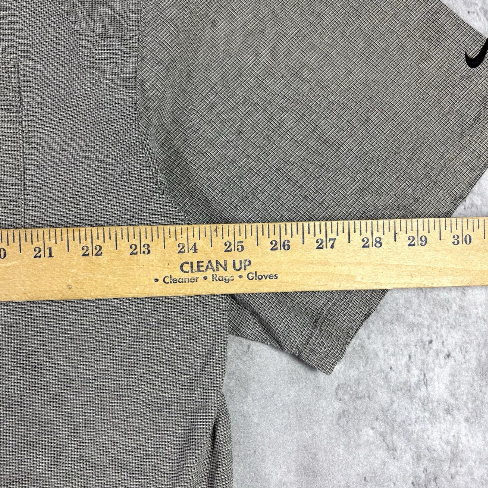 Nike VINTAGE Nike Golf Shirt Button-Up Collard Gray Adult XL 90s Nike Golf Shirt Button-Up Collared Gray XL Mens Vintage 90s" Size US XL / EU 56 / 4 - 3 Thumbnail