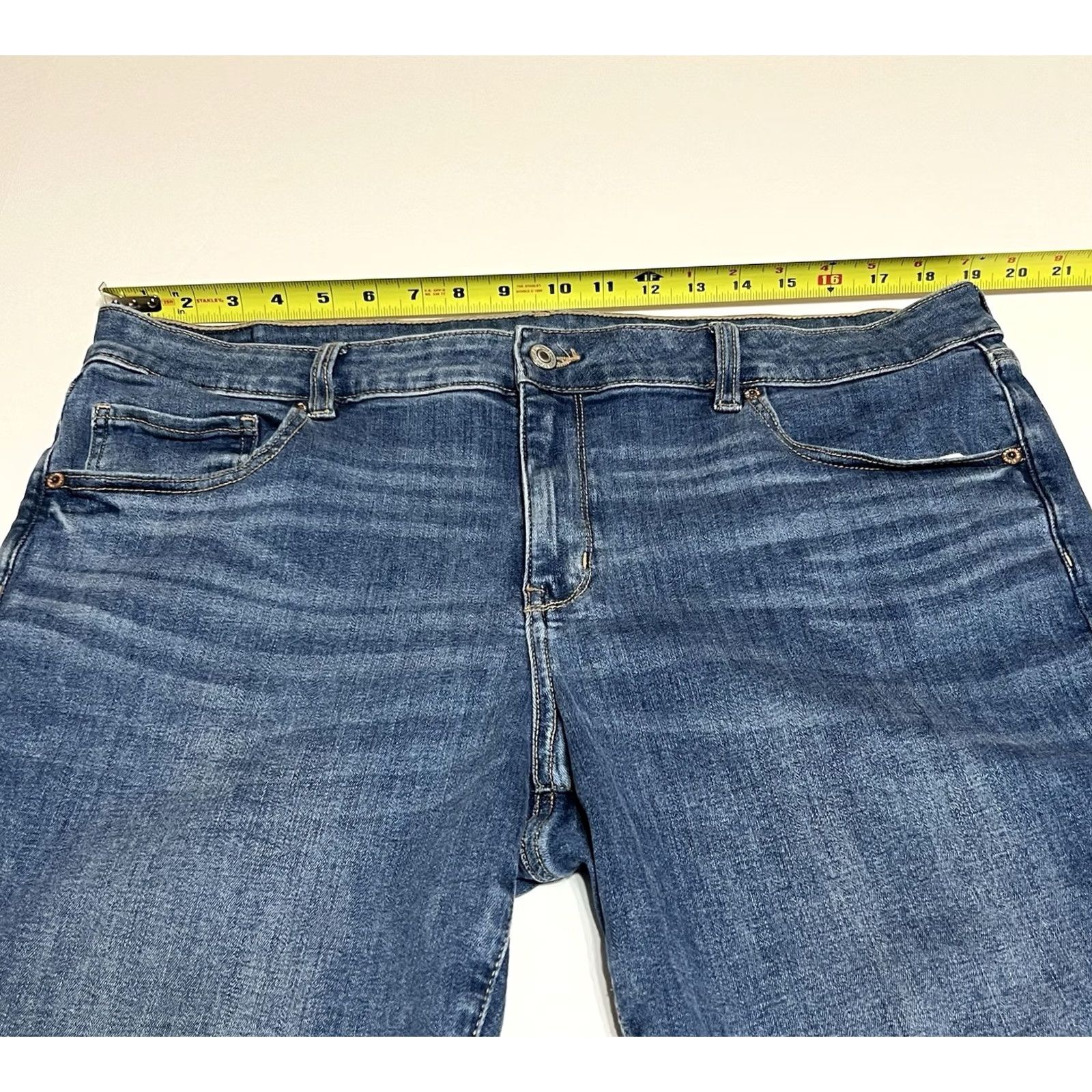 American Eagle Outfitters VINTAGE American Eagle Outfitters Kick Boot Jeans Womens 18 Short Blue Denim Bootcut Regular 38x28 Pocket Logo Zipper Stretch Replacement? Size 40" / US 18 - 3 Thumbnail