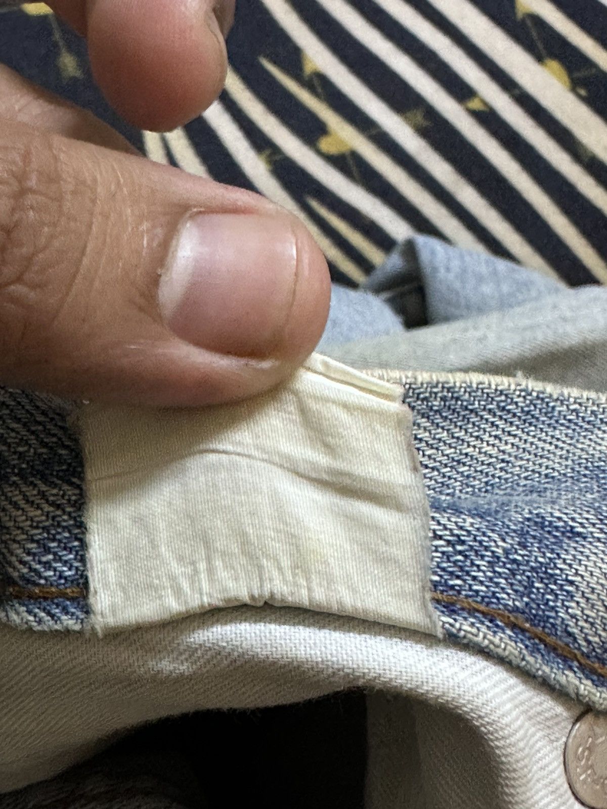 Levi's Vintage Clothing Vintage Levi’s 502 Selvedge Big E Faded Ripped Denim Size US 27 - 11 Thumbnail