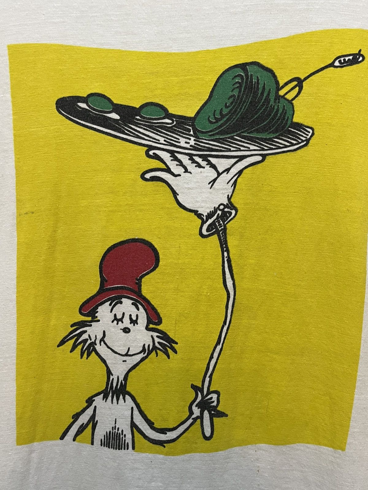 Universal Studios Dr. Seuss t- shirt Size US XL / EU 56 / 4 - 2 Thumbnail