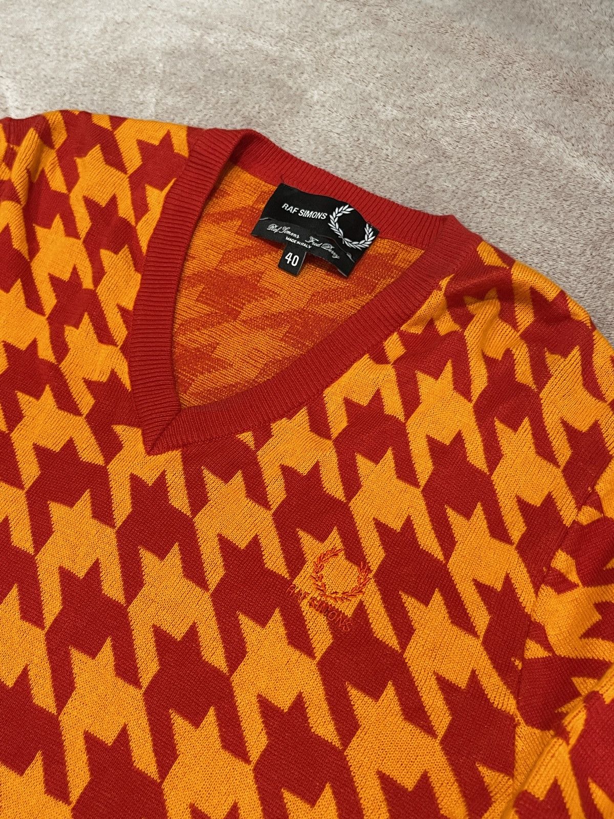 Designer × Fred Perry × Raf Simons Raf Simons Fred Perry V-neck Houndstooth College Sweater 40 Size US M / EU 48-50 / 2 - 3 Thumbnail