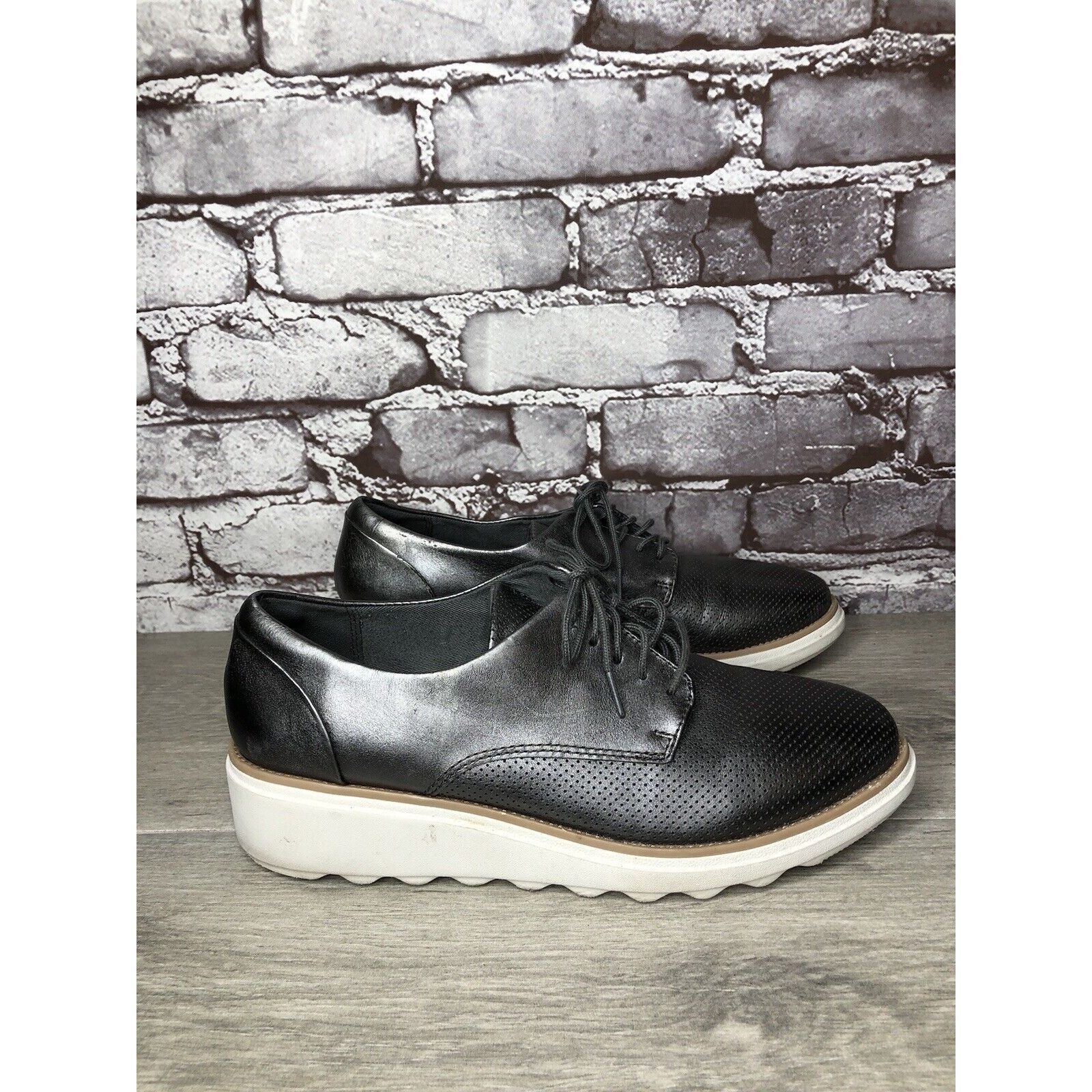 Clarks Clarks Collection Metallic Gunmetal Pewter Oxfords Shoes Wom Size US 8.5 / IT 38.5 - 12 Thumbnail