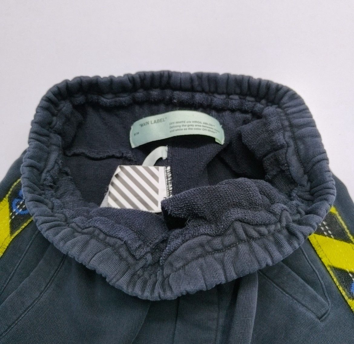 Off-White Off-White c/o Virgil Abloh Side Tape Sweatpants Size US 28 / EU 44 - 3 Thumbnail
