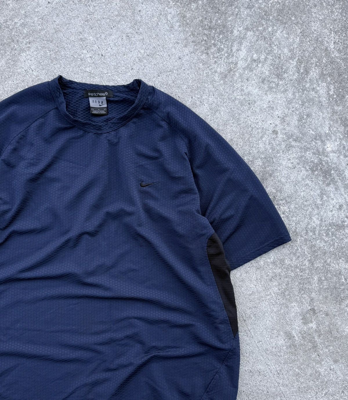Nike × Vintage Vintage Nike 90s streetwear y2k track t-shirt Size US L / EU 52-54 / 3 - 3 Thumbnail