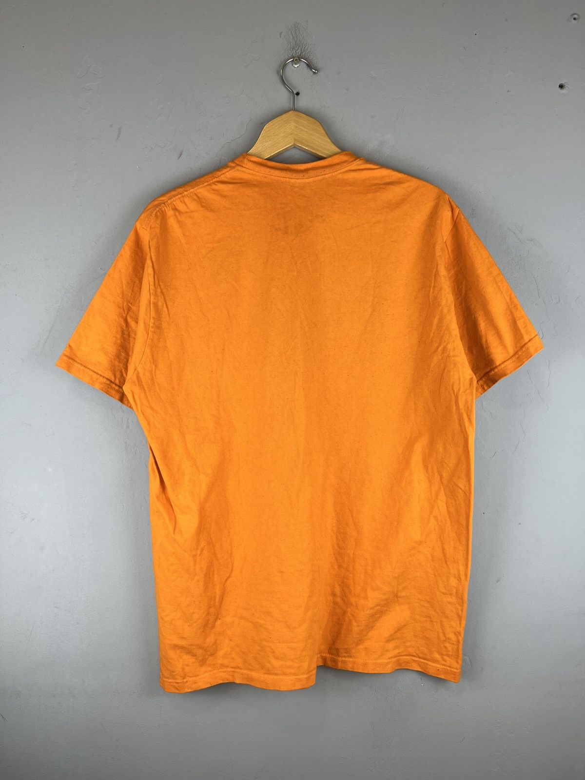 Other Supreme Orange Crash💥 T shirt L size Formula Y2K Size US L / EU 52-54 / 3 - 7 Thumbnail